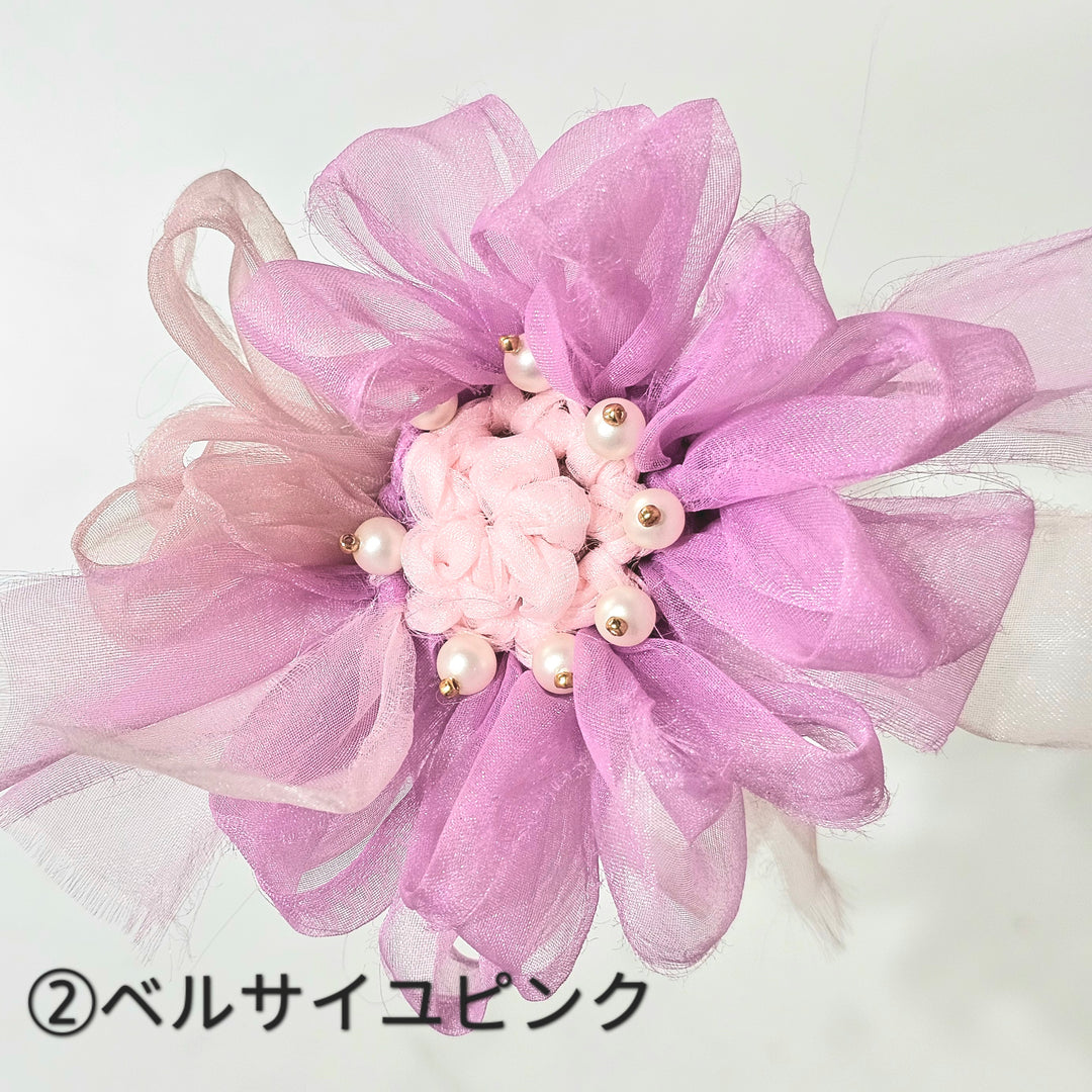 自由に曲げて空間にとける咲き編みの花｜コスモス – 咲き編み 