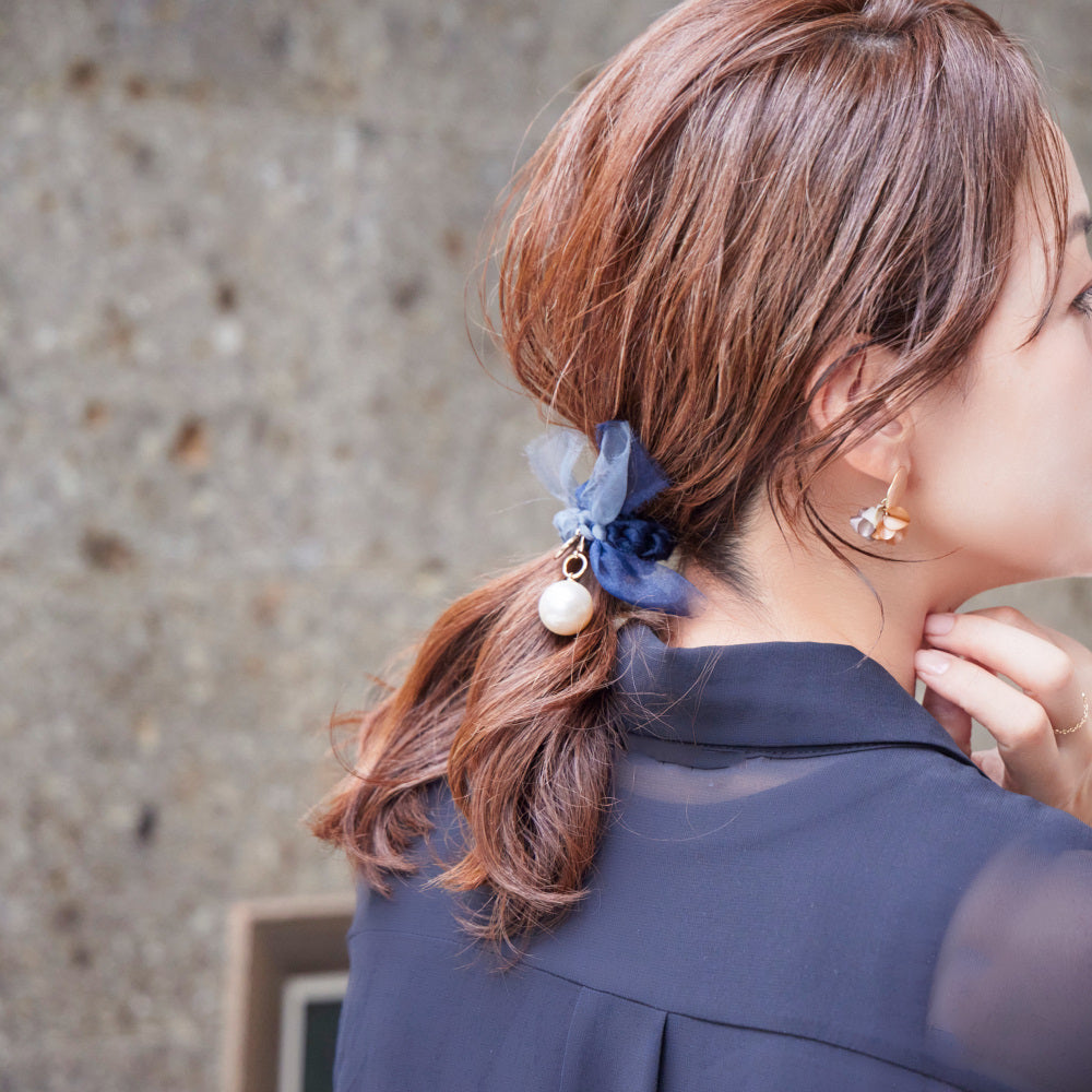 彩る咲き編みヘアゴム｜アズーロ