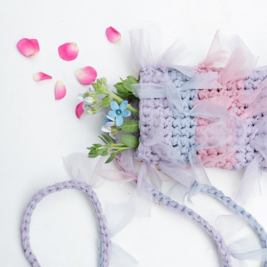【未使用】咲き編みフラワー ハンドメイド 作家chiko クラッチバッグ カーキ 未使用】咲き編みフラワー ハンドメイド 作家chiko クラッチ