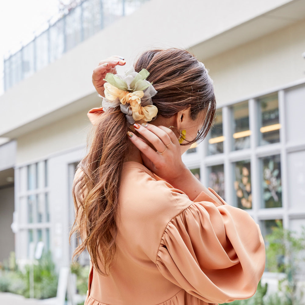 キンモクセイ｜彩る咲き編みシュシュ