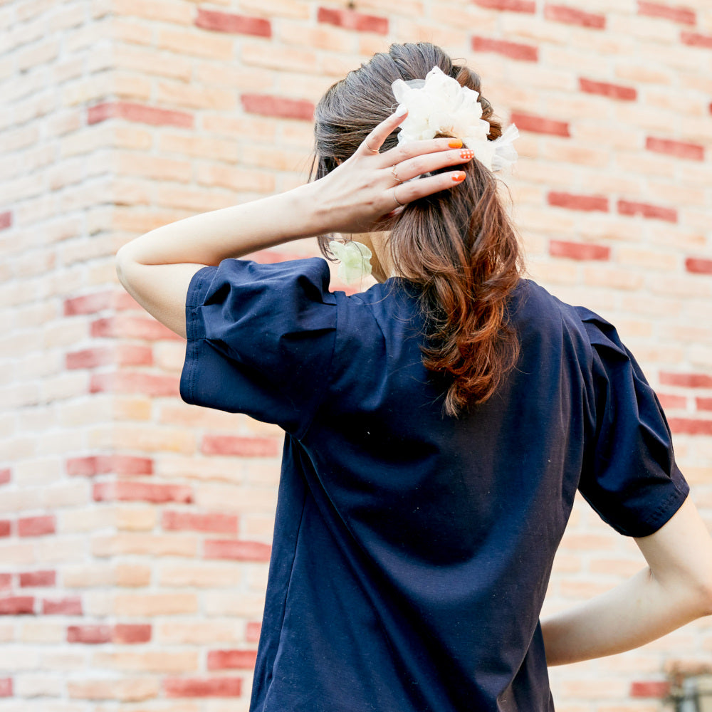 華奢な肩がつくれるパフスリーブの接触冷感Tシャツ｜ロイヤル