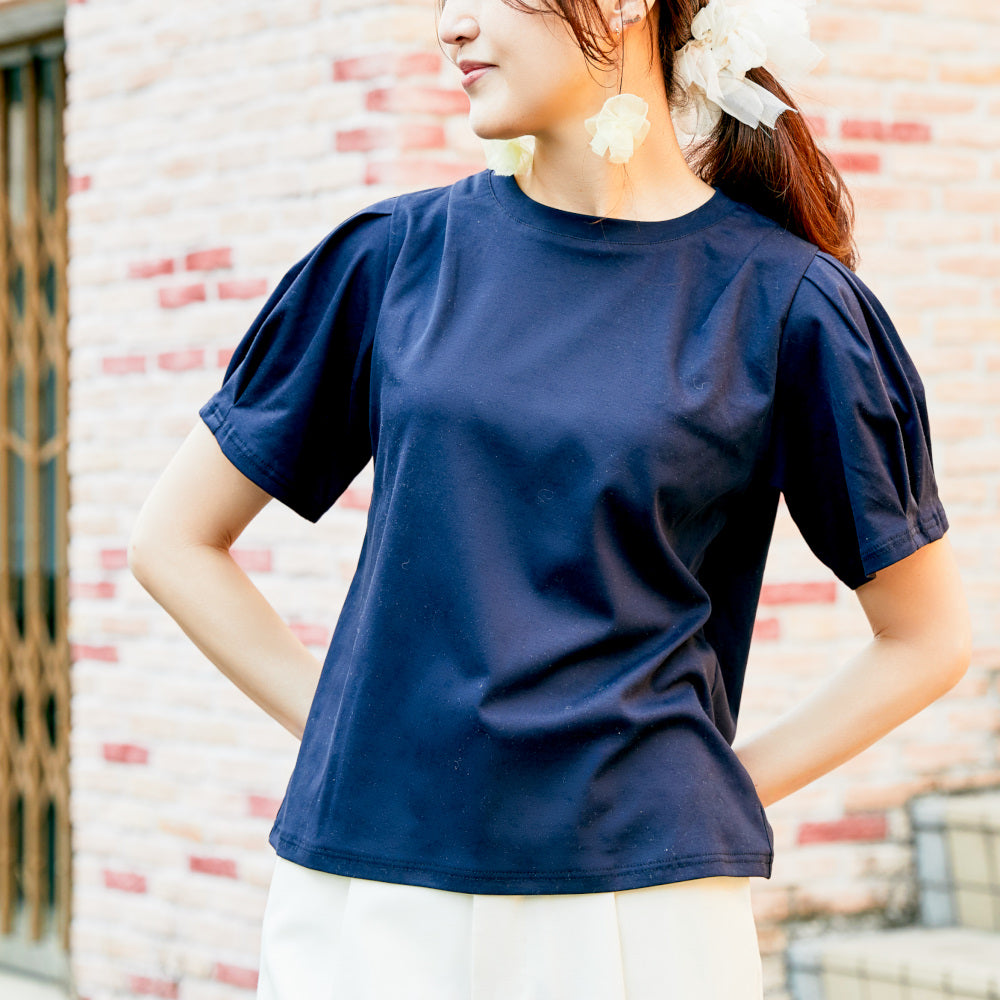 イタリア製 定価4万 ふんわり肌見せ優雅なパフスリーブ黒Tシャツ セール】フレンチパフスリーブTシャツ（Tシャツ/カットソー