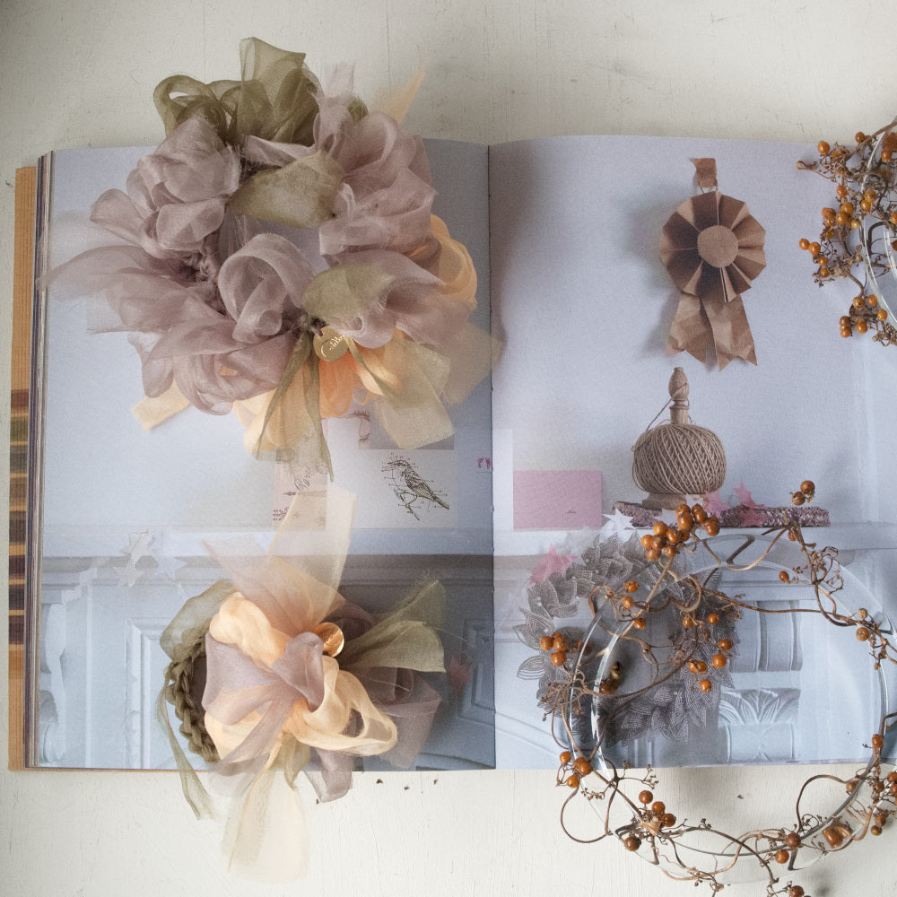 キンモクセイ｜彩る咲き編みシュシュ